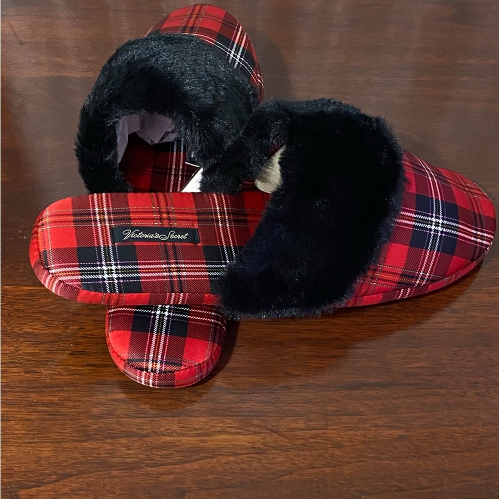 Slippers Size L (9-10) - Picture 4 of 5